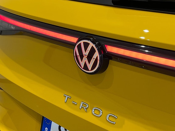 Volkswagen T-Roc 8 of 25