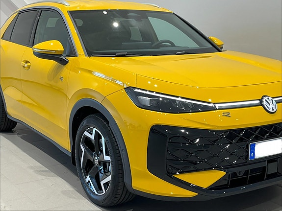 Volkswagen T-Roc 2 of 25