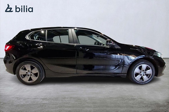 BMW 118i 18 of 21