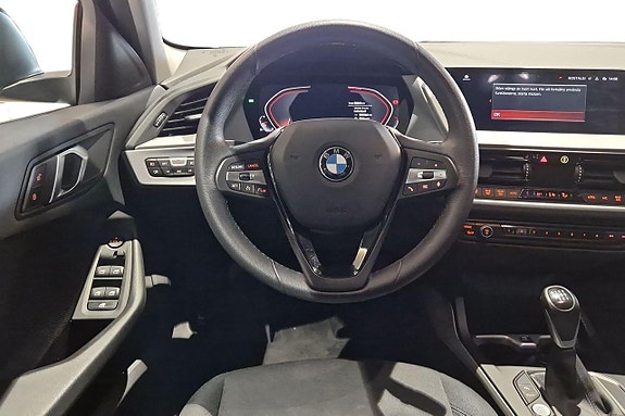 BMW 118i 11 of 21