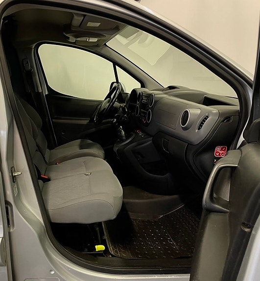 Peugeot Partner 8 of 10