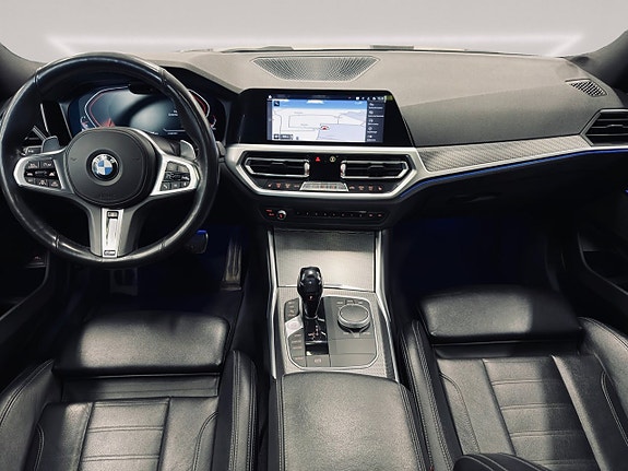 BMW 330i 15 of 30