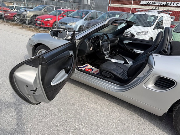 Porsche Boxster 21 of 30