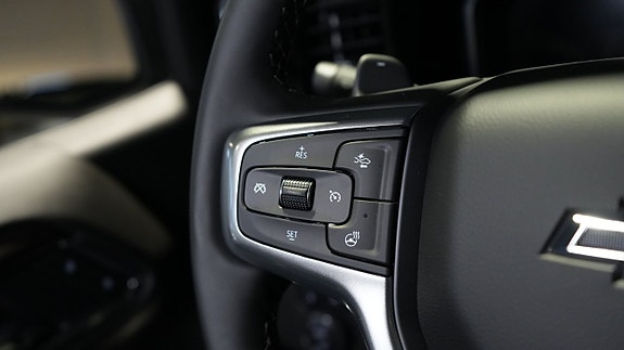 Chevrolet Silverado EV 13 of 16