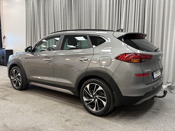 Hyundai Tucson 3 of 5