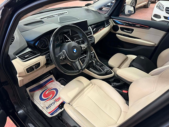 BMW 225xe 9 of 16