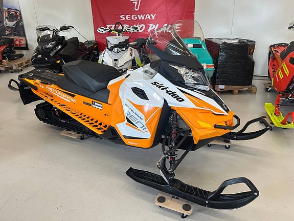 Ski-Doo Renegade Adrenaline 900 ACE 2017