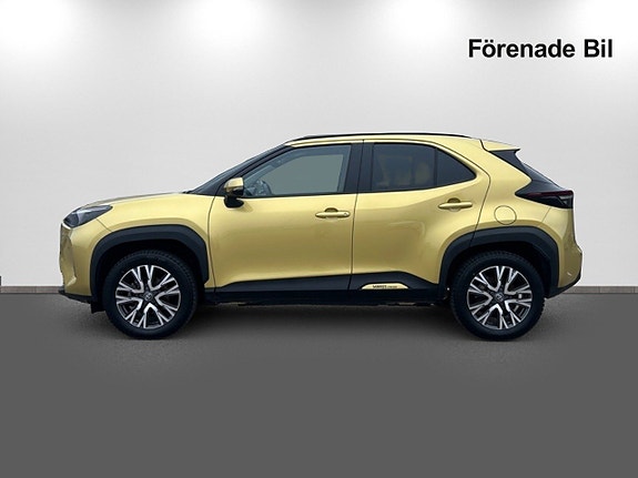 Toyota Yaris Cross 4 of 21