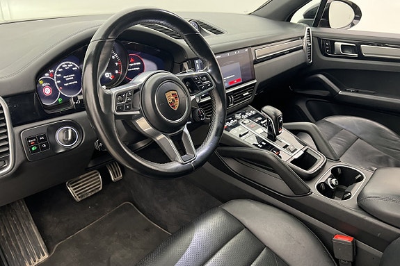 Porsche Cayenne S 13 of 30
