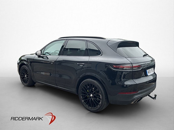 Porsche Cayenne S 5 of 5