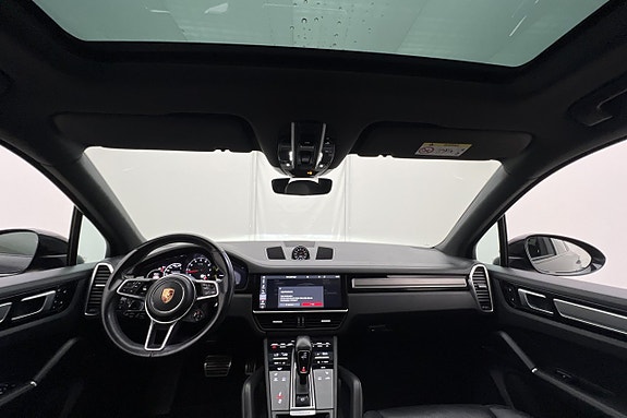 Porsche Cayenne S 12 of 30