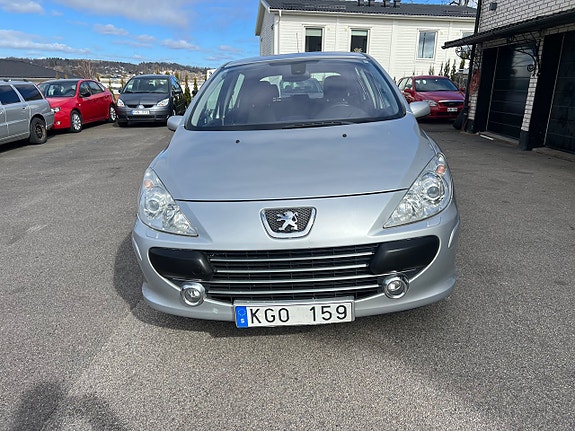 Peugeot 307 3 of 5