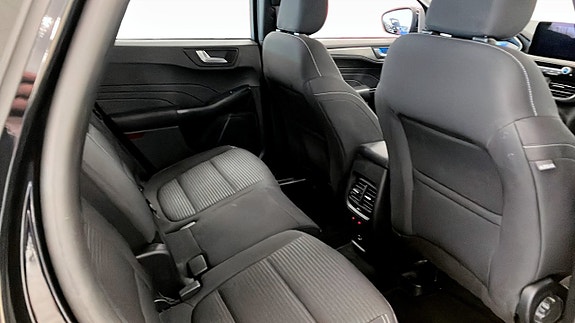 Ford Kuga 5 of 5