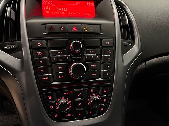 Opel Astra 14 of 17