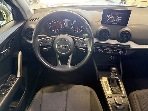 Audi Q2 4 of 5