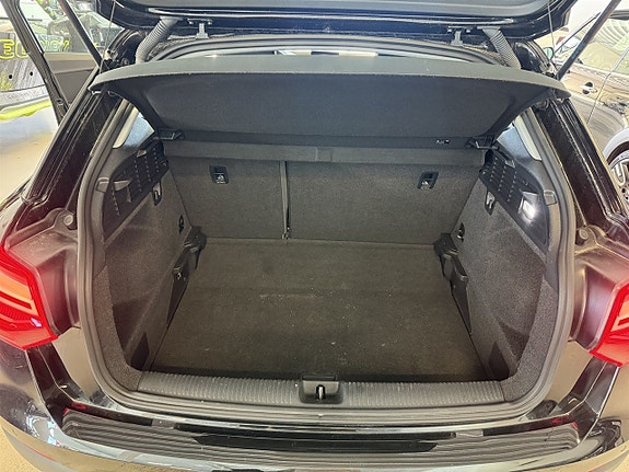 Audi Q2 7 of 16