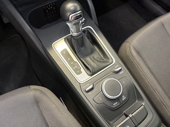 Audi Q2 8 of 16