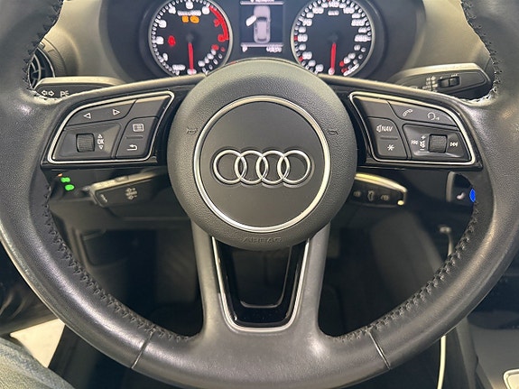 Audi Q2 10 of 16