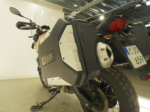 Moto Guzzi V85 Travel Euro 5 4 of 5