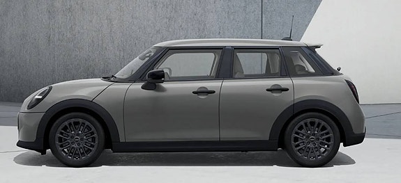MINI Cooper S 3 of 5
