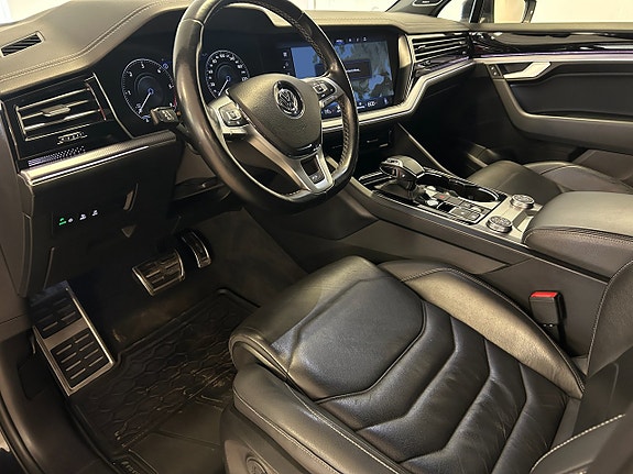 Volkswagen Touareg 10 of 30