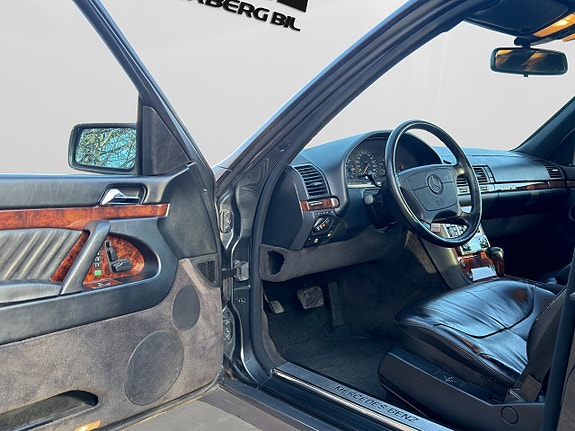Mercedes-Benz S600 7 of 30