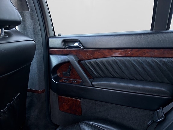 Mercedes-Benz S600 30 of 30