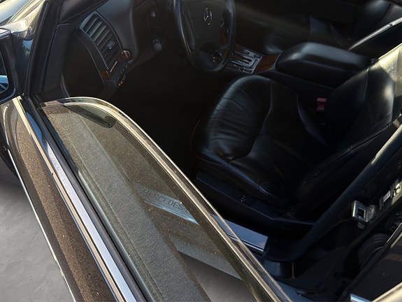 Mercedes-Benz S600 10 of 30