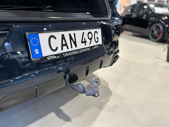 Porsche Cayenne 6 of 21
