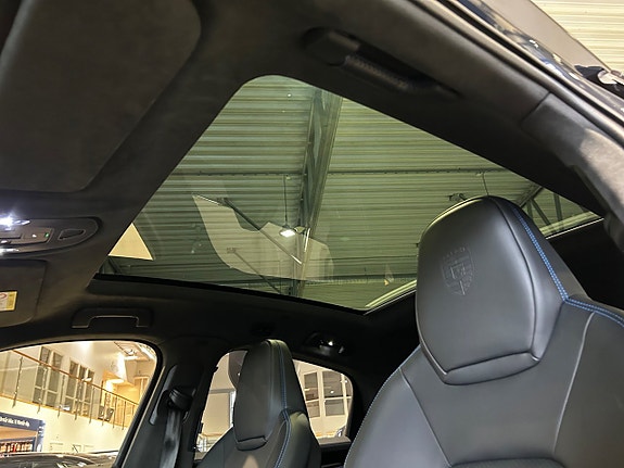 Porsche Cayenne 20 of 21