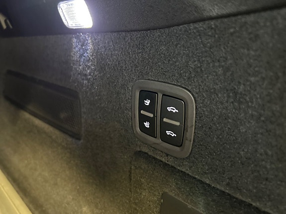 Porsche Cayenne 7 of 21