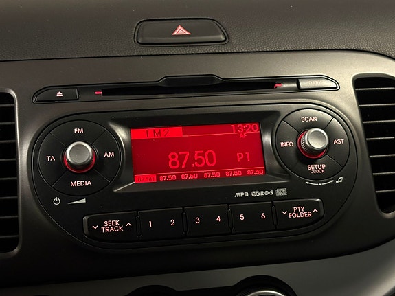 Kia Picanto 16 of 17