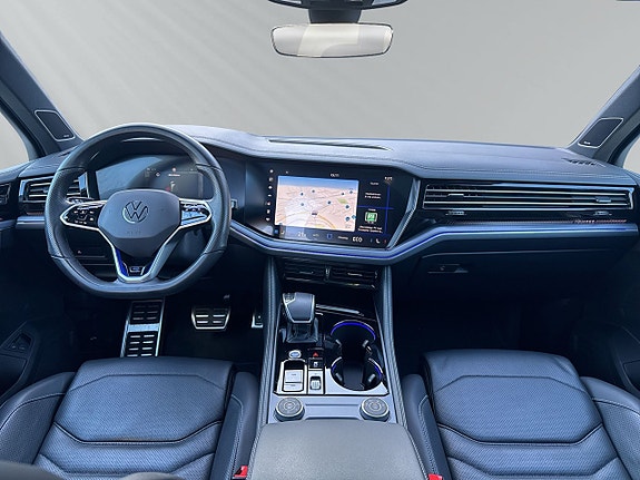 Volkswagen Touareg 8 of 28