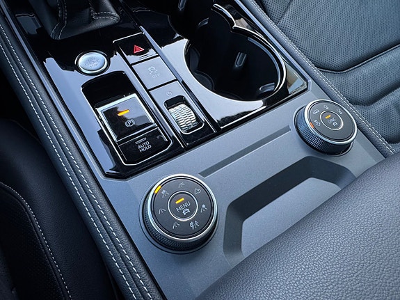 Volkswagen Touareg 14 of 28