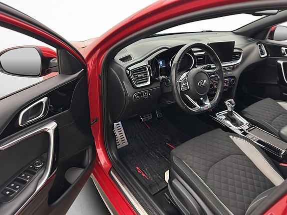Kia ProCeed 8 of 27