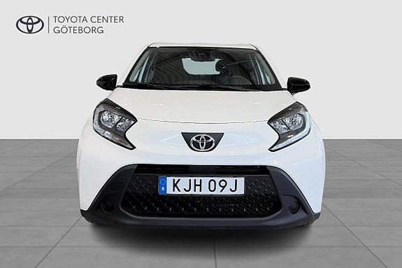 Toyota Aygo X 8 of 13
