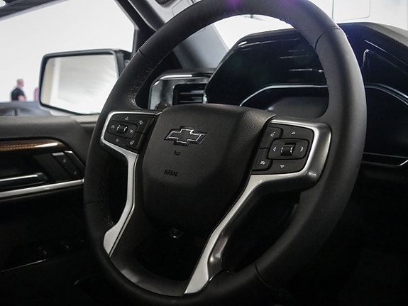 Chevrolet Silverado EV 27 of 29