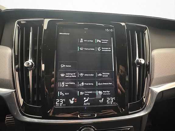 Volvo S90 23 of 30