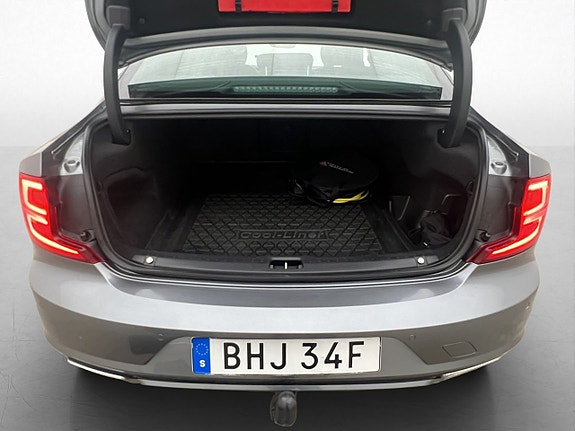 Volvo S90 9 of 30