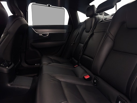 Volvo S90 17 of 30
