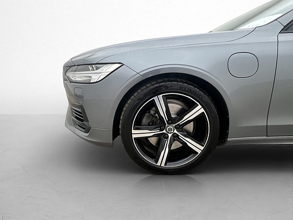 Volvo S90 29 of 30