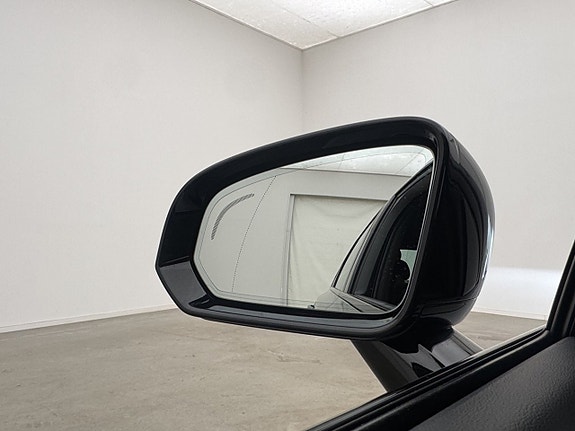 Volvo S90 26 of 30