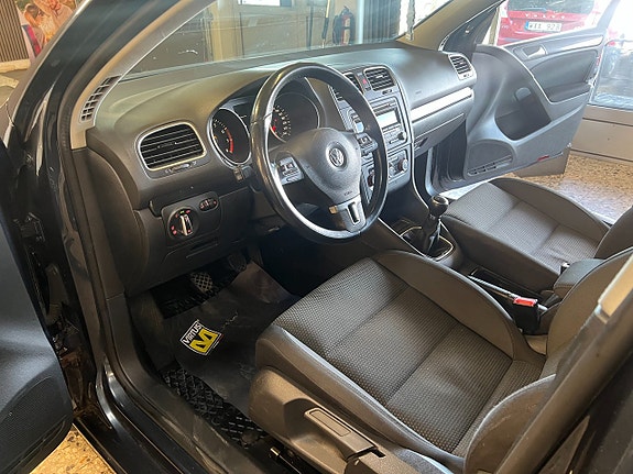 Volkswagen Golf VI 4 of 14