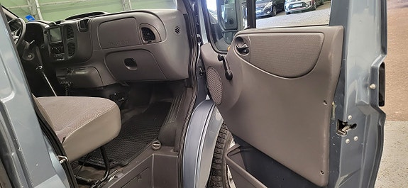 Ford Transit 22 of 23