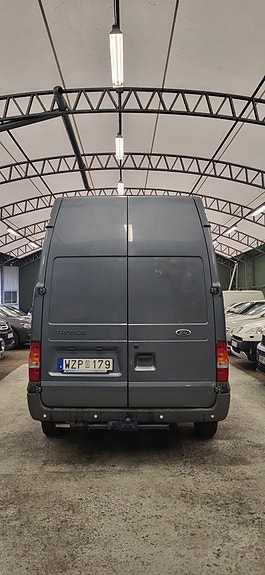 Ford Transit 4 of 5