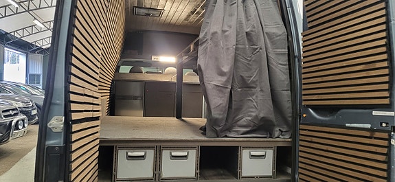 Ford Transit 12 of 23