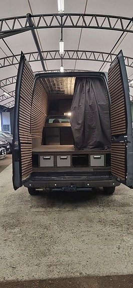 Ford Transit 11 of 23