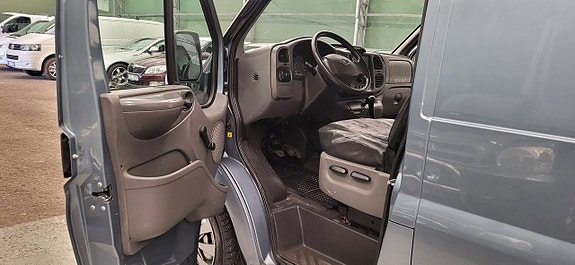 Ford Transit 23 of 23