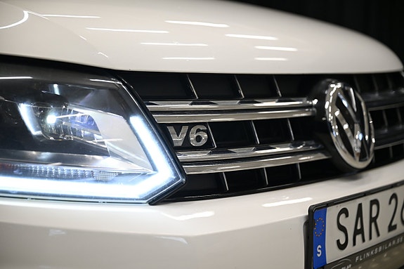Volkswagen Amarok 15 of 30