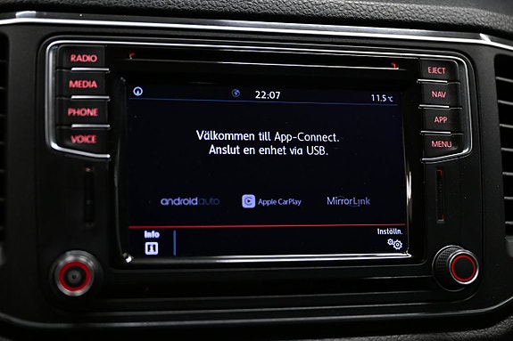 Volkswagen Amarok 30 of 30